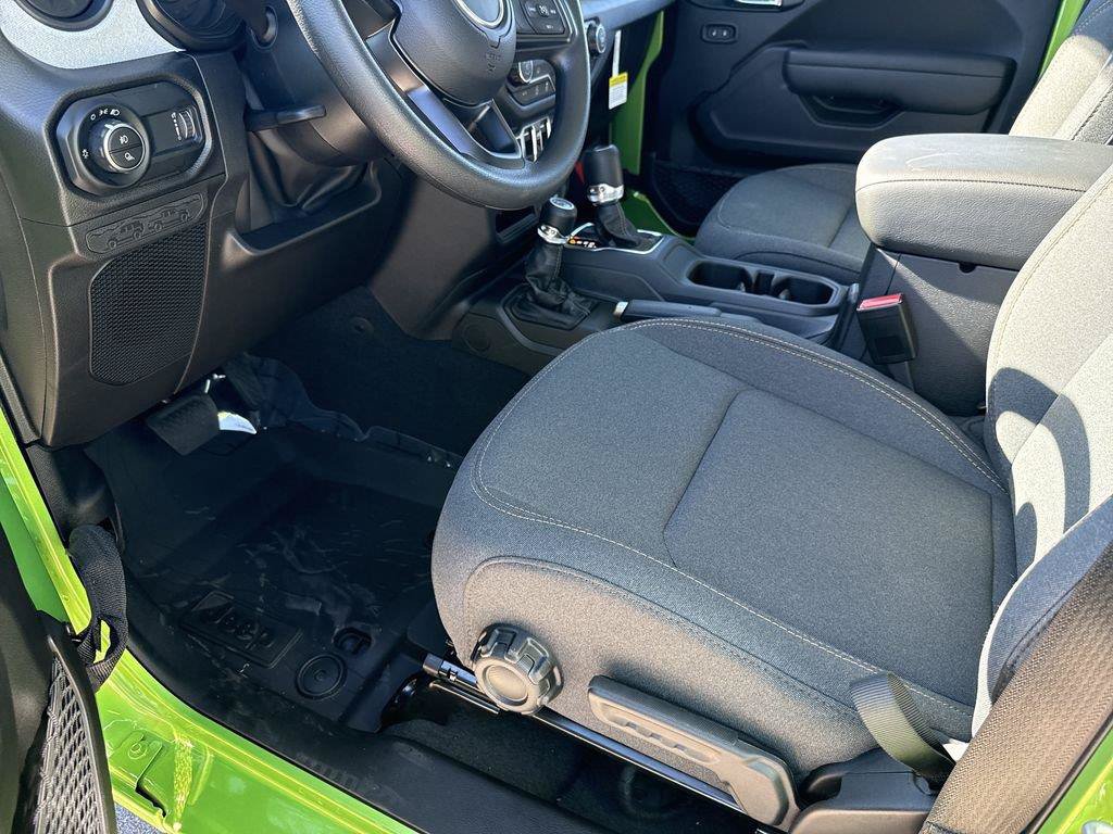 New 2026 Jeep Gladiator Sport AWD/4WD image 26