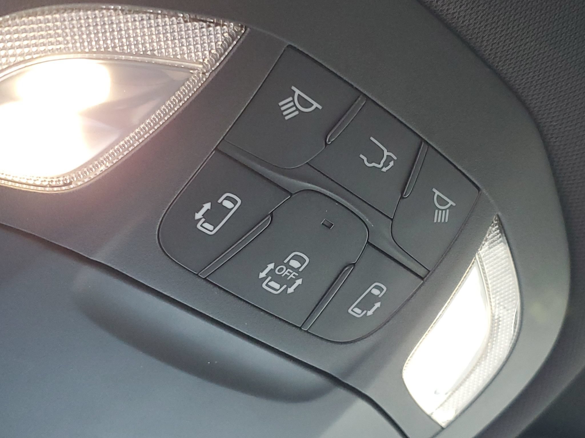 Used 2025 Chrysler Pacifica Select FWD image 20