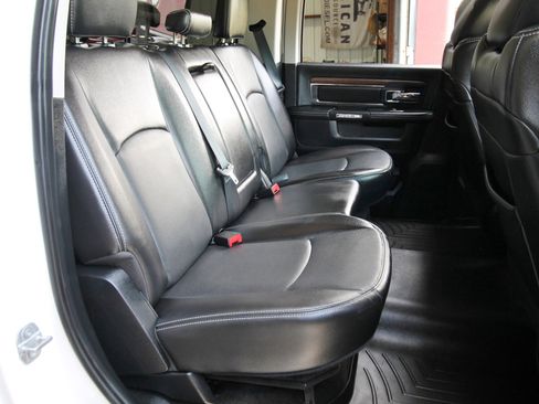 Used 2015 RAM 2500 Laramie w/ Convenience Group AWD/4WD image 43