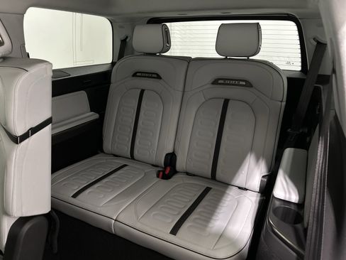 Used 2024 Rivian R1S Adventure image 22