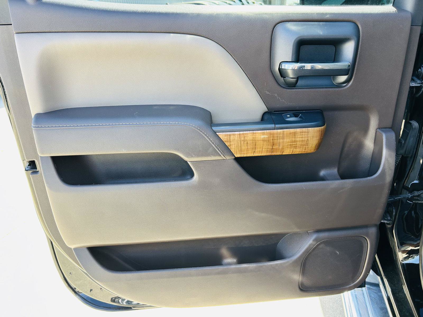 Used 2017 GMC Sierra 1500 SLT AWD/4WD image 23