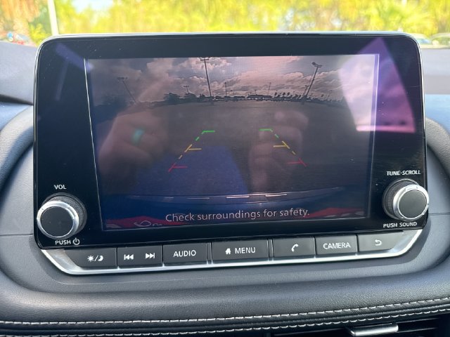 Used 2023 Nissan Rogue SV FWD image 20
