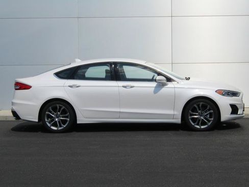 Certified 2020 Ford Fusion SEL FWD image 3
