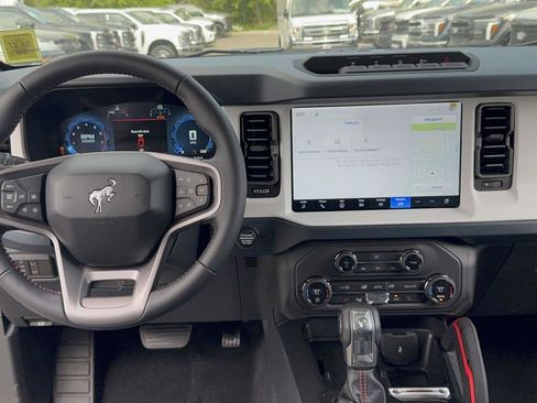 New 2026 Ford Bronco Heritage Edition AWD/4WD image 11