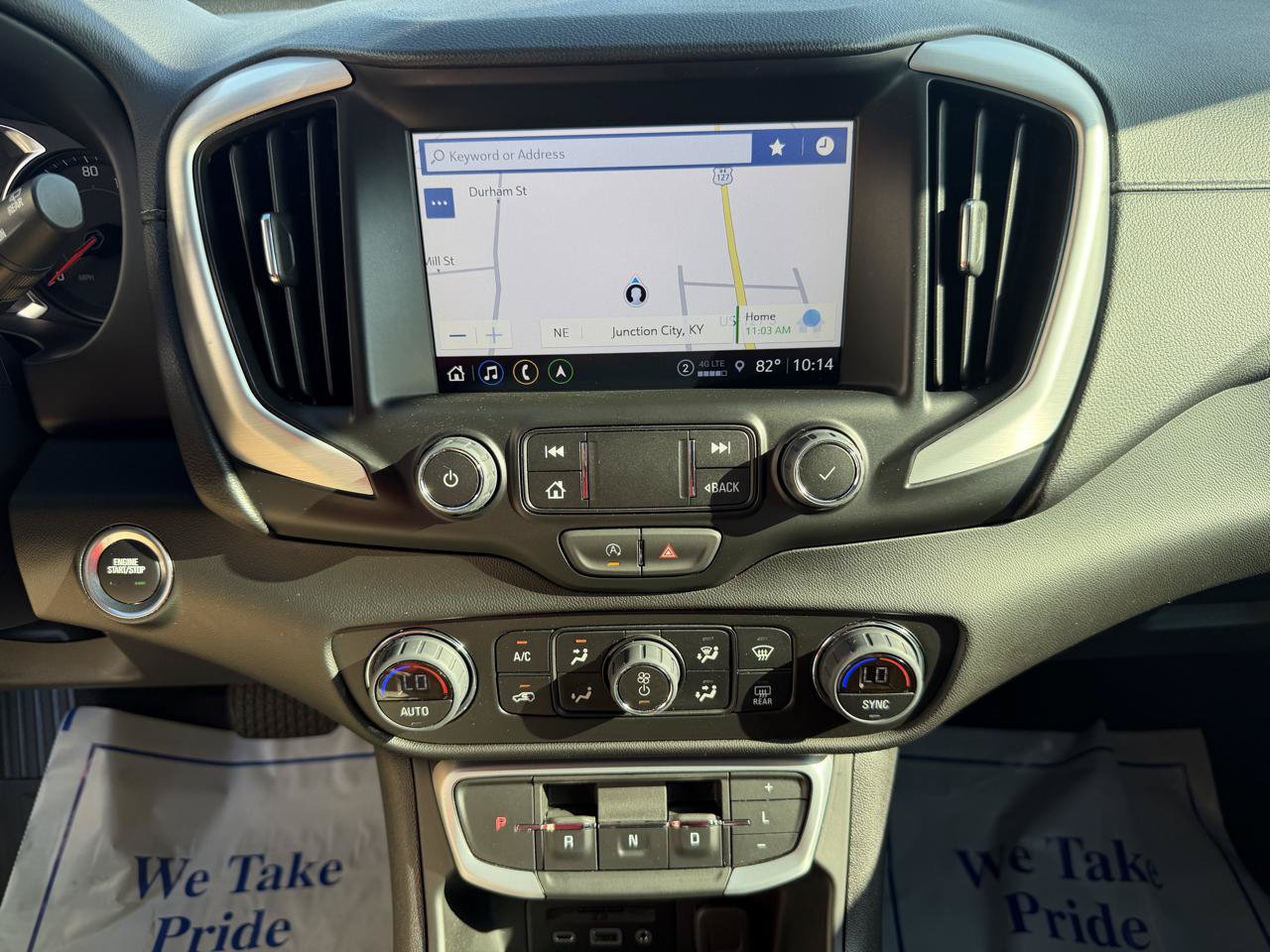 Used 2024 GMC Terrain SLE w/ Driver Convenience Package AWD/4WD image 32