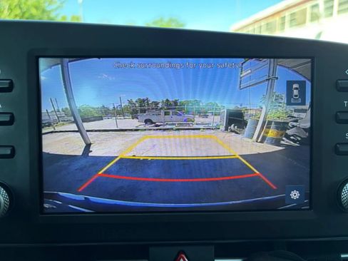 Used 2021 Hyundai Elantra SE FWD image 31