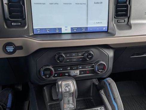 Used 2024 Ford Bronco Wildtrak AWD/4WD image 3