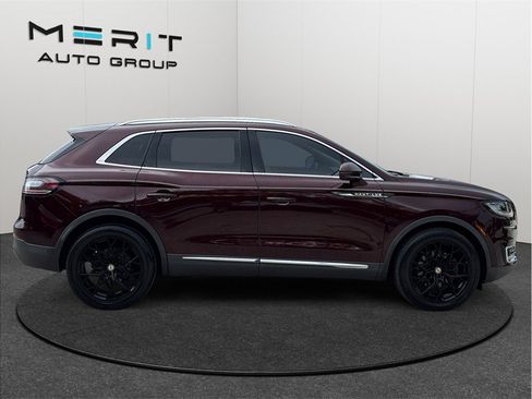 Used 2019 Lincoln Nautilus Select FWD image 10