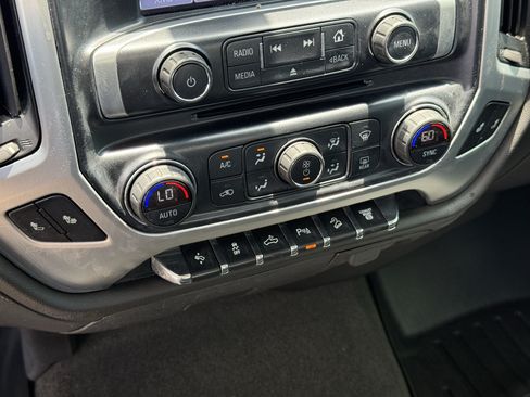 Used 2018 GMC Sierra 2500 SLT w/ Duramax Plus Package AWD/4WD image 22