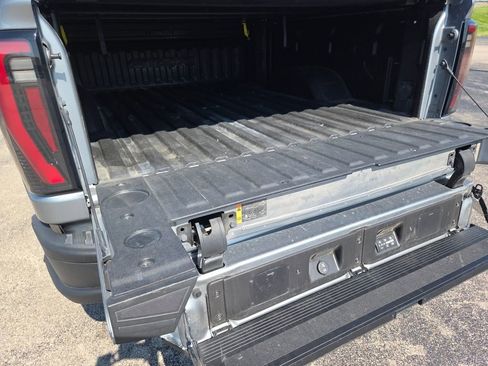 Used 2024 GMC Sierra 2500 AT4X w/ AT4X AEV Edition AWD/4WD image 37