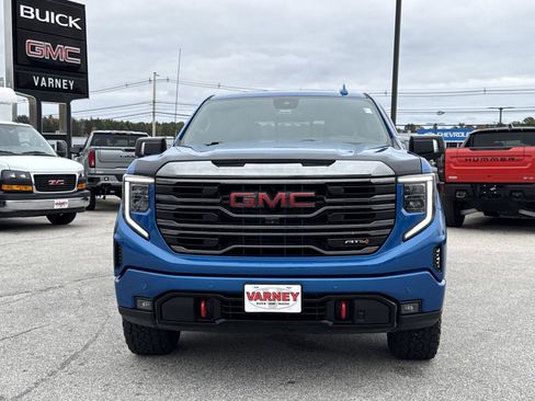 Used 2023 GMC Sierra 1500 AT4 w/ AT4 Premium Package image 2