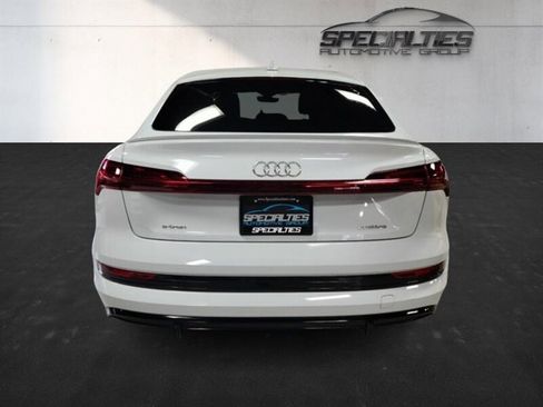 Used 2023 Audi e-tron Premium w/ Convenience Plus Package image 9