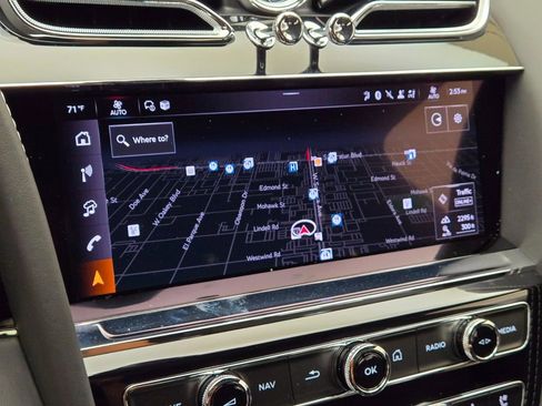 New 2025 Bentley Bentayga AWD/4WD image 33