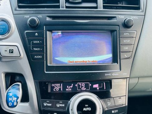 Used 2012 Toyota Prius V Three image 21