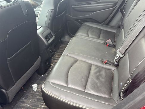 Used 2018 GMC Terrain Denali w/ Advanced Safety Package AWD/4WD image 8