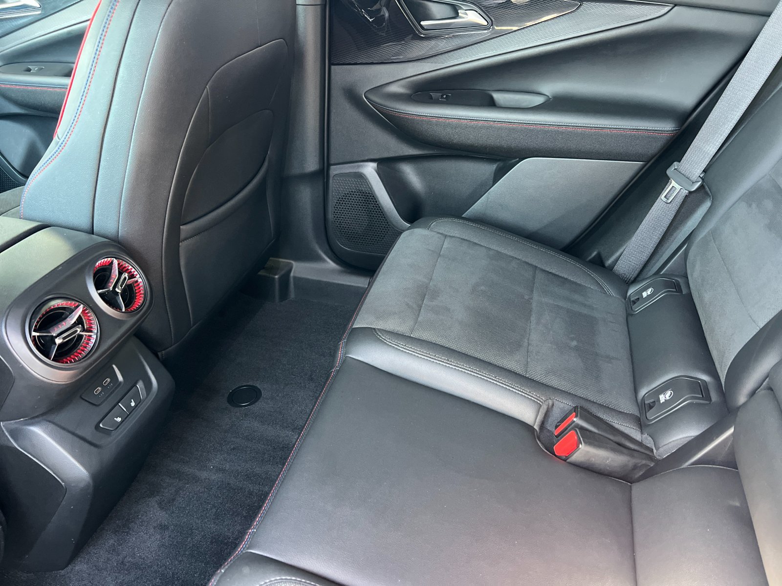 Used 2024 Chevrolet Blazer EV RS AWD/4WD image 12