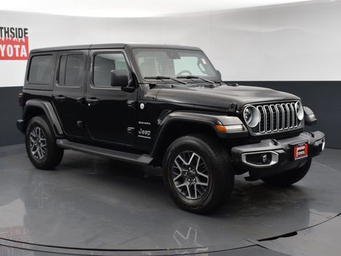 Used 2024 Jeep Wrangler Unlimited Sahara w/ Technology Group AWD/4WD image 6