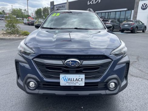 Used 2023 Subaru Outback Premium AWD/4WD image 2