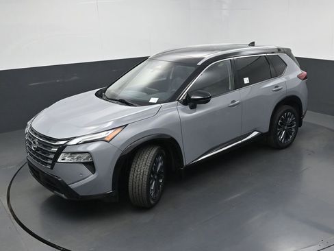 Used 2024 Nissan Rogue Platinum AWD/4WD image 34