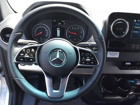 Used 2022 Mercedes-Benz Sprinter 3500 image 27