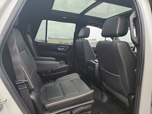 Used 2023 Chevrolet Tahoe Premier image 10