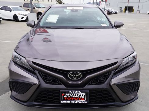 Certified 2023 Toyota Camry SE FWD image 3