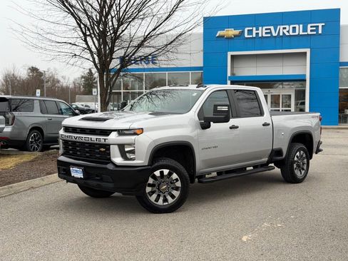 Used 2022 Chevrolet Silverado 2500 Custom w/ Custom Convenience Package image 9