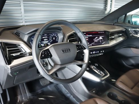 Used 2023 Audi Q4 e-tron Premium w/ Convenience Package RWD image 16