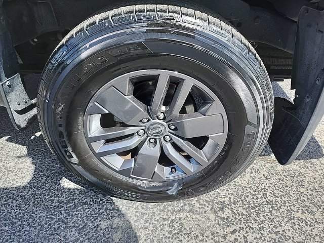 Used 2025 Nissan Frontier SV RWD image 8