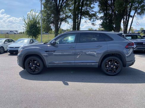 New 2026 Volkswagen Atlas Cross Sport SEL R-Line AWD/4WD image 4