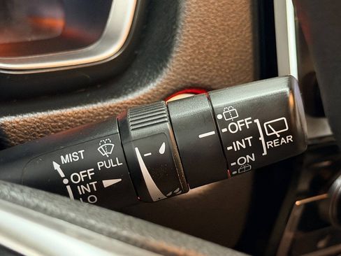 Used 2018 Honda CR-V EX image 35