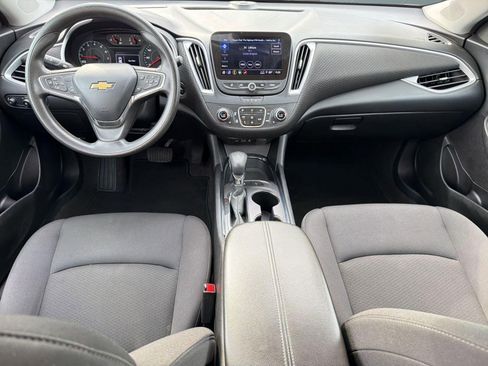 Used 2024 Chevrolet Malibu LT FWD image 17
