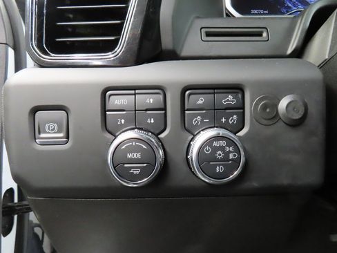 Used 2024 GMC Sierra 2500 AT4 w/ AT4 Preferred Package image 45