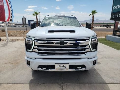 New 2026 Chevrolet Silverado 3500 High Country w/ High Country Premium Package AWD/4WD image 9
