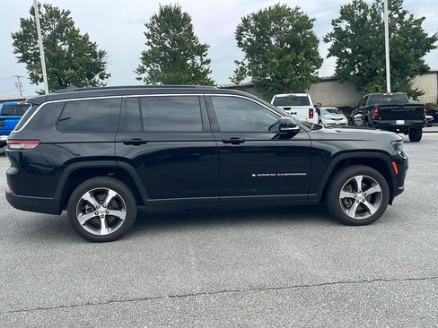 Used 2024 Jeep Grand Cherokee L Limited w/ Trailer Tow Package AWD/4WD image 7