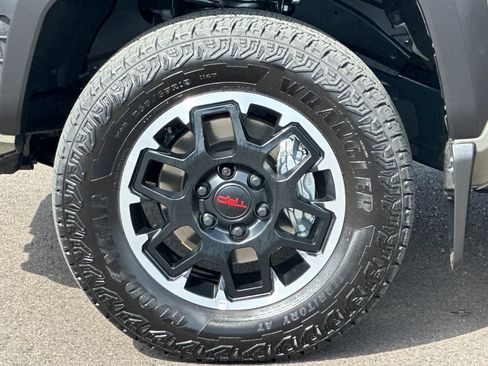 Used 2026 Toyota Tacoma TRD Off-Road w/ TRD Off Road Premium Package AWD/4WD image 24