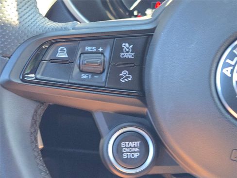 Used 2024 Alfa Romeo Stelvio Sprint image 34