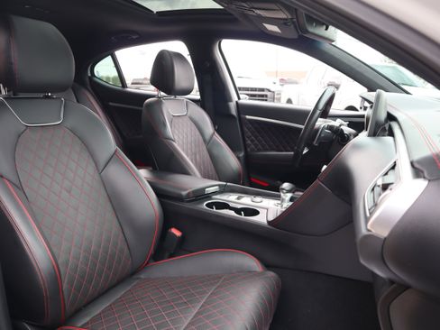 Used 2019 Genesis G70 3.3T Advanced w/ Sport Package image 36