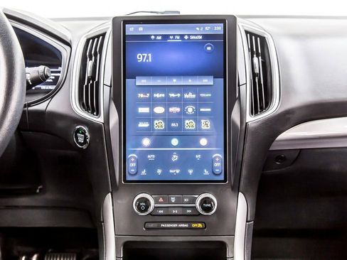 Used 2024 Ford Edge SEL image 16