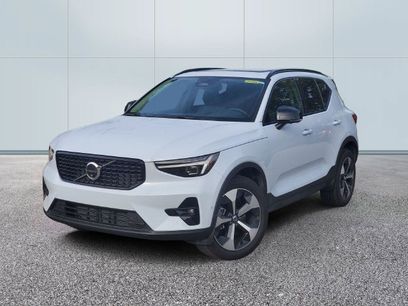 Used 2026 Volvo XC40 B5 Plus w/ Protection Package Premier