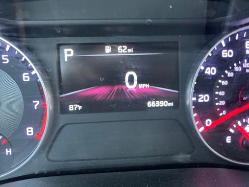 Used 2023 Kia Forte GT-Line FWD image 9