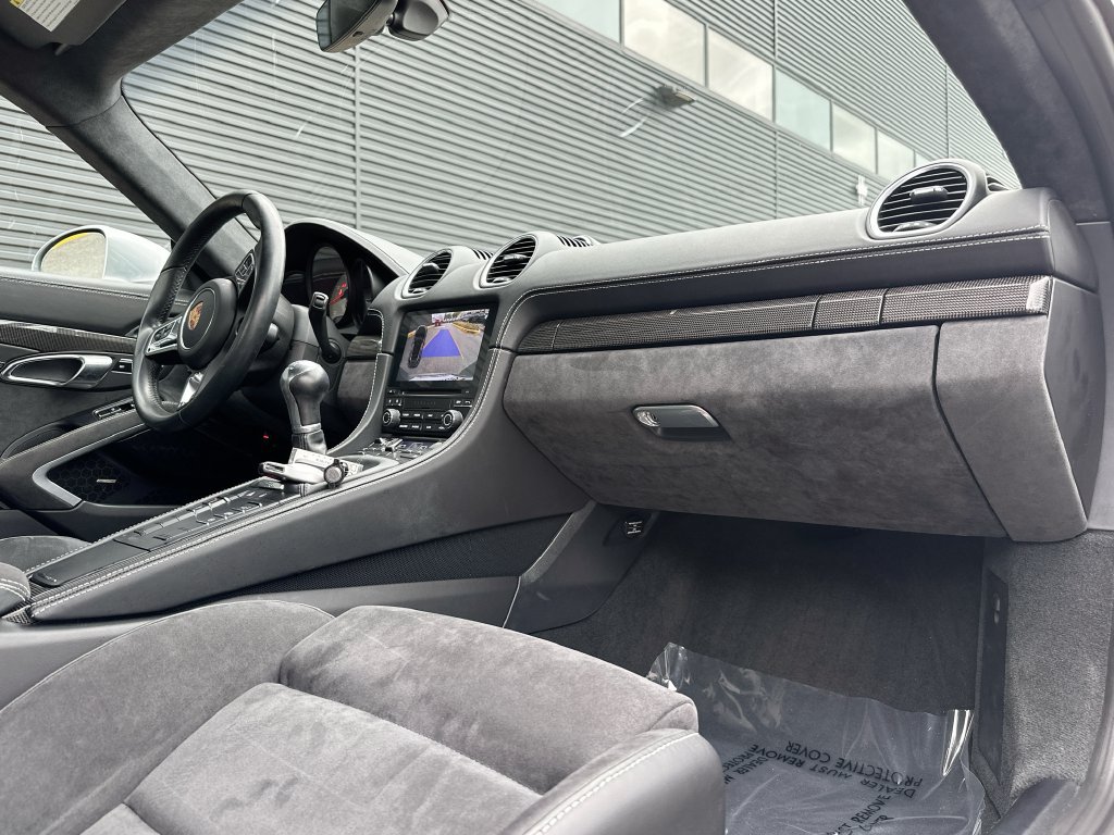 Used 2018 Porsche 718 Cayman S RWD image 26