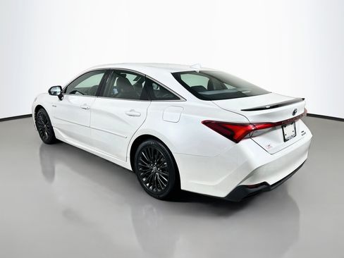 Used 2020 Toyota Avalon XSE w/ All Weather Liner Package FWD image 8
