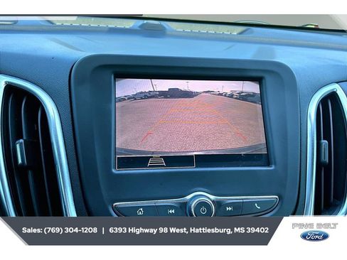 Used 2022 Chevrolet Equinox LT FWD image 15