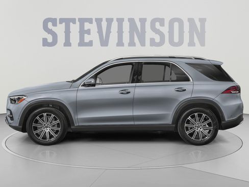 Used 2025 Mercedes-Benz GLE 350 4MATIC image 3