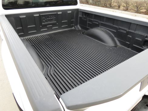 Used 2018 Nissan Frontier S w/ Work Truck Package image 33