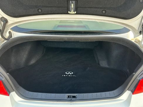 Used 2010 INFINITI G37 Journey w/ Premium Pkg RWD image 30