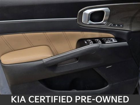 Used 2025 Kia Sorento SX Prestige w/ Olive Brown Leather Package image 21