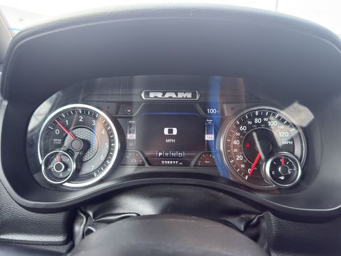 Used 2022 RAM 1500 Big Horn AWD/4WD image 18