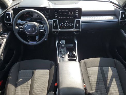Certified 2023 Kia Sorento LX AWD/4WD image 20